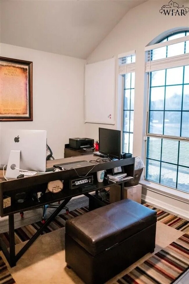 Building Photo - Charming 4BR House in Burkburnett (10 Min ...