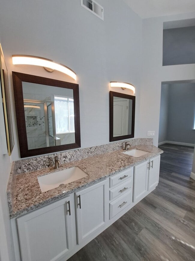 Building Photo - Beautiful 3 Bedroom Home for Rent in well ...