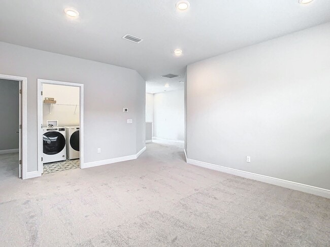 Building Photo - Wesley Chapel, Florida Executive home