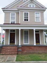 Building Photo - 516 4th St