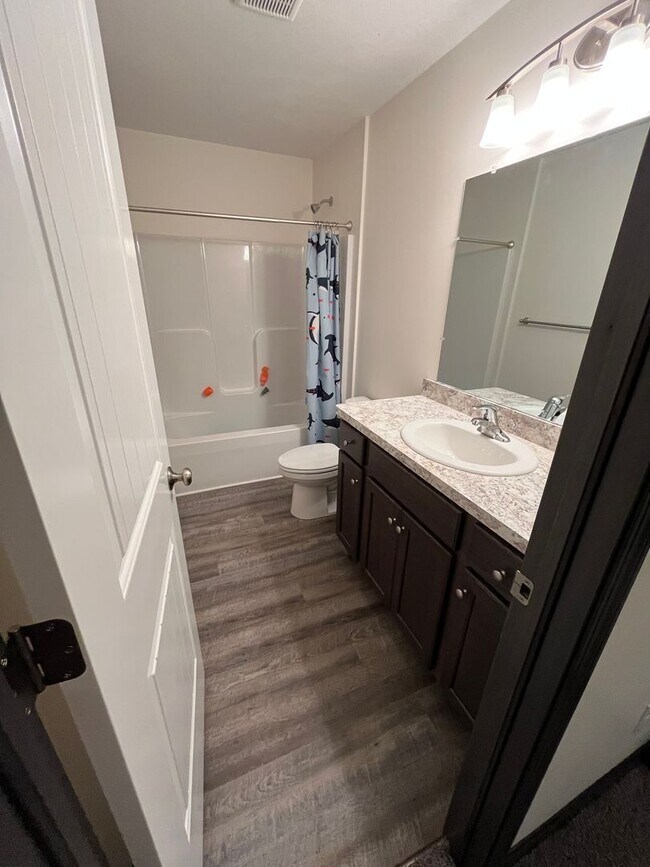 Building Photo - 149 Southpark Dr