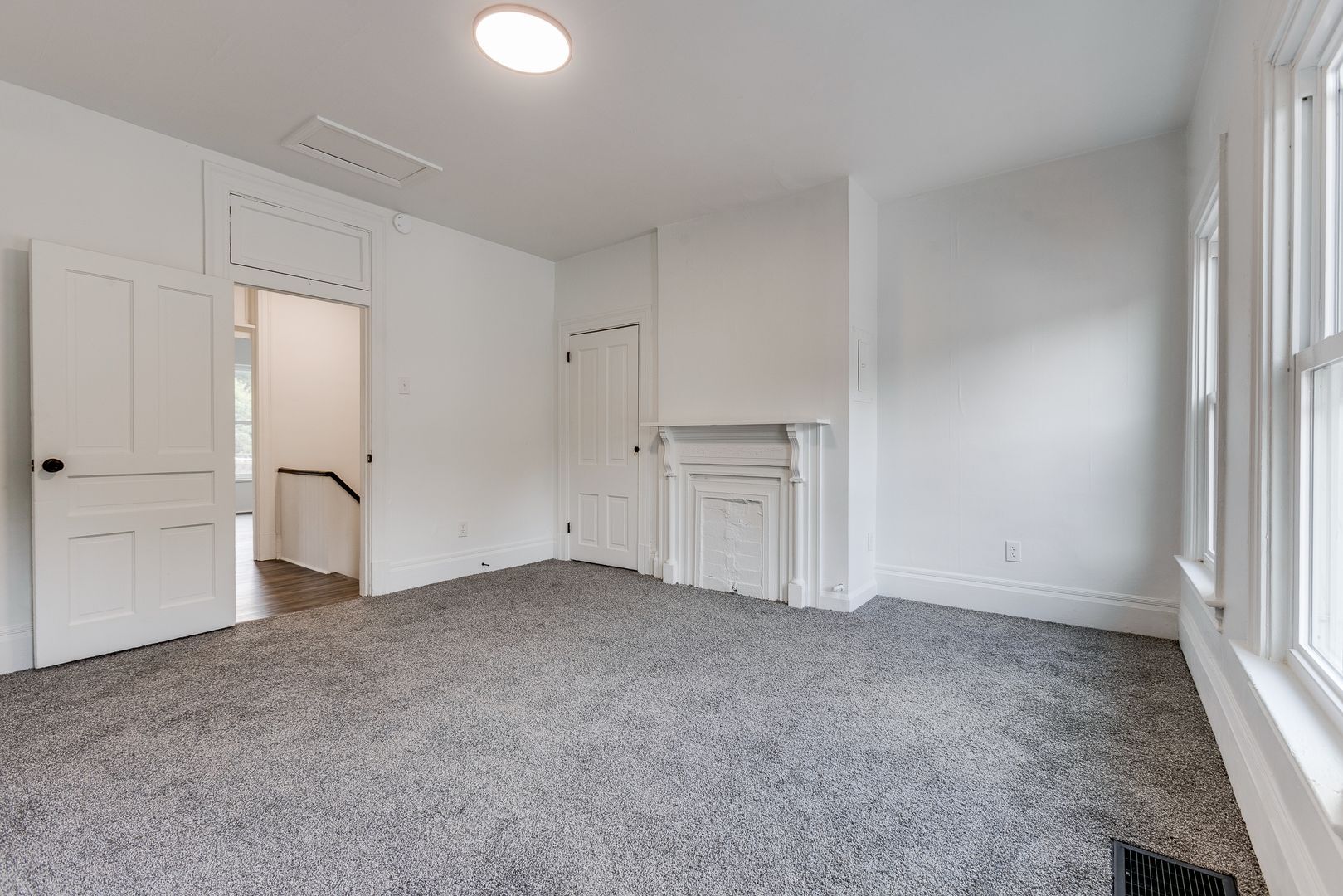 Building Photo - 2637 S 18th St