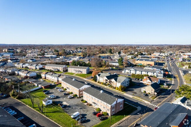 Aerial Photo - Greentree Apartments