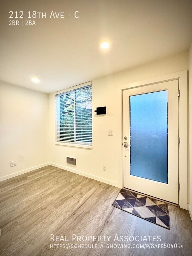 Building Photo - 212 18th Ave