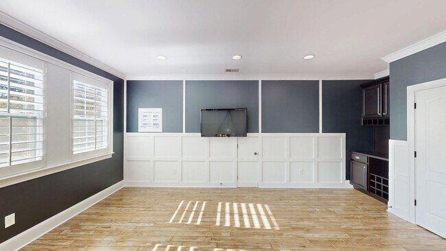 Building Photo - 11052 Preservation Park Dr