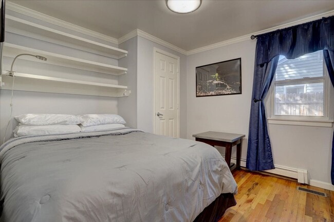 Building Photo - Completely Renovated & Fully Furnished 2Bed/1Bath/1 garage in Arvada!
