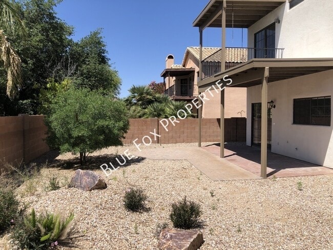 Building Photo - 759 W Clear Creek Way