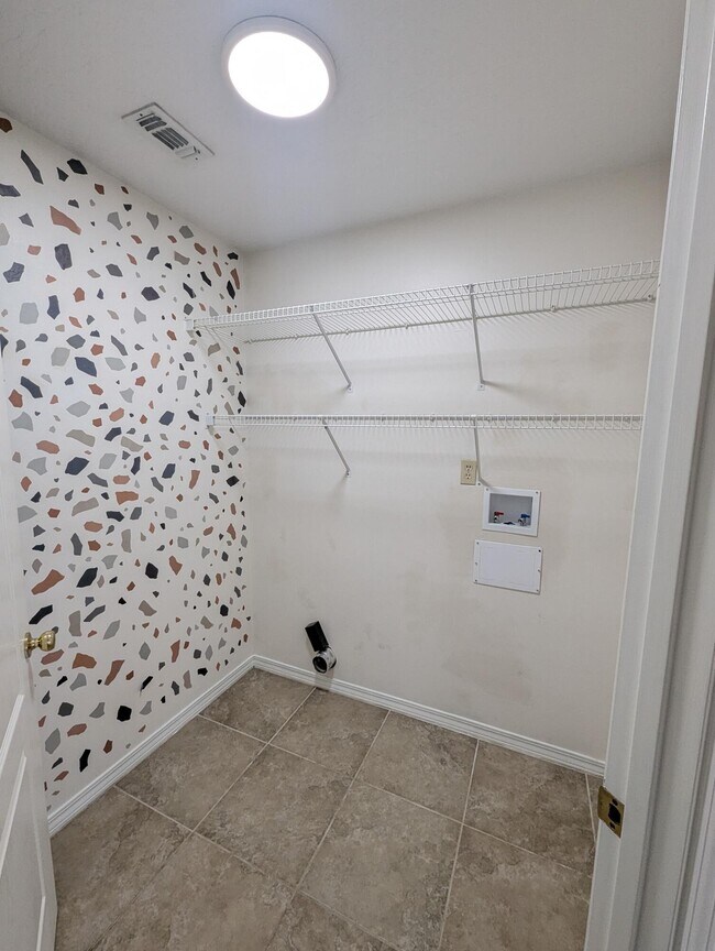 Building Photo - 509 Rush Park Cir