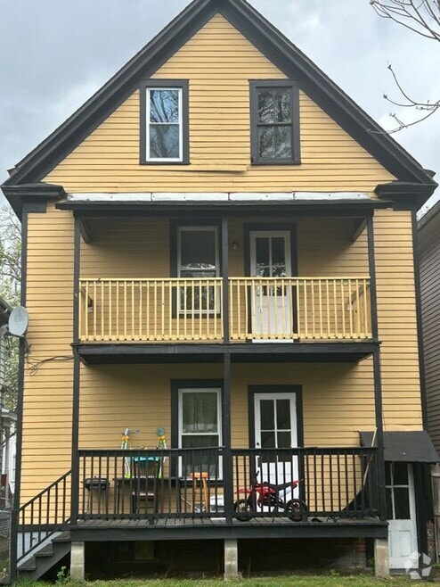 Building Photo - 12 Franklin St