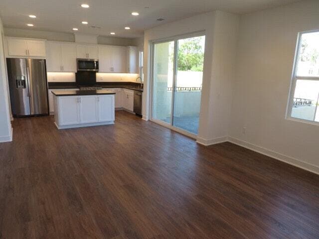 Building Photo - 4382 Pacifica Wy