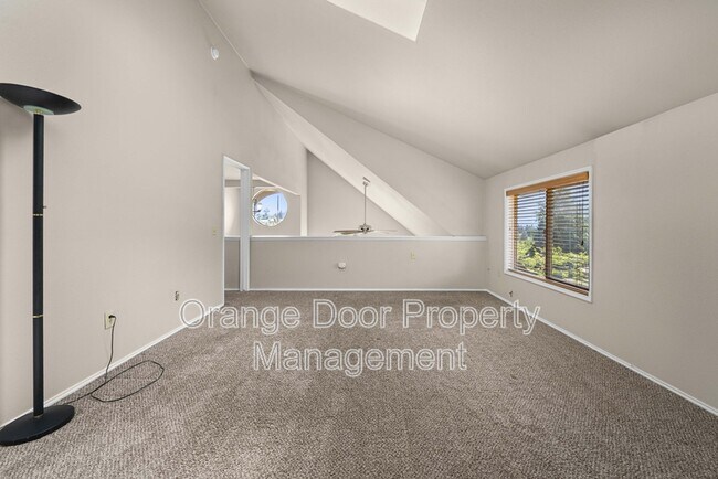 Building Photo - 3602 Nassau Ave NE