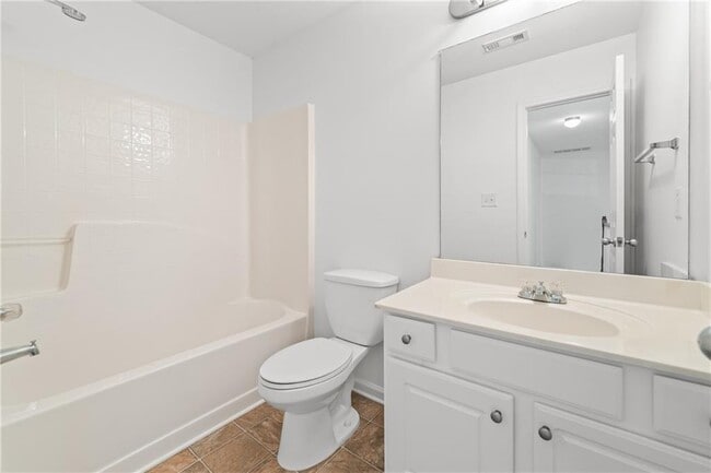 Building Photo - 350 Creek Manor Way