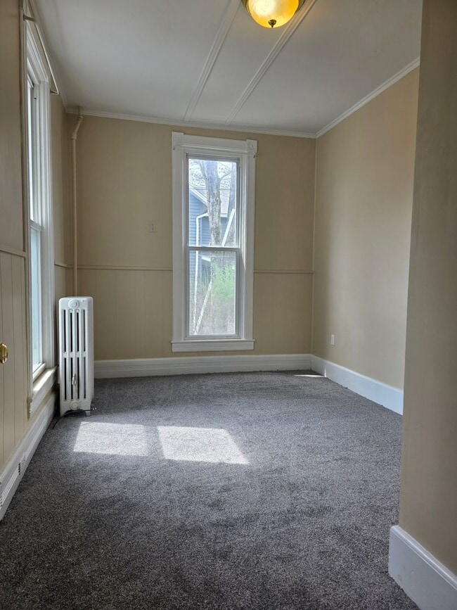 Building Photo - 711 W Water St