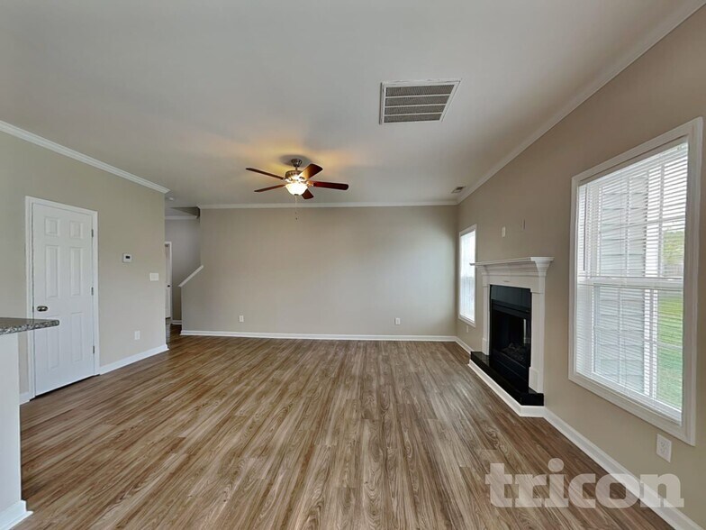 Building Photo - 239 Grovemere Ln