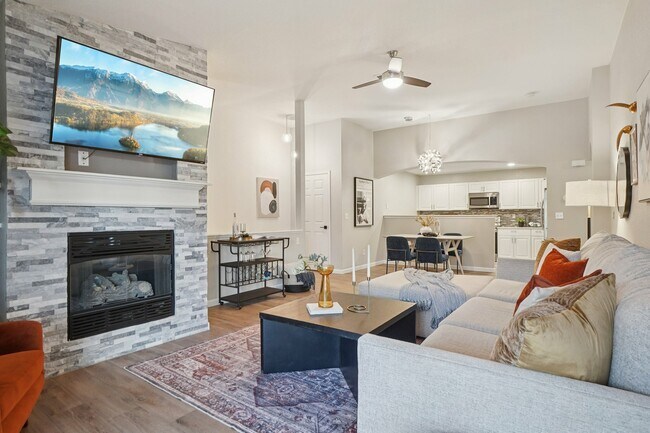 Building Photo - 4271 S Blackhawk Cir