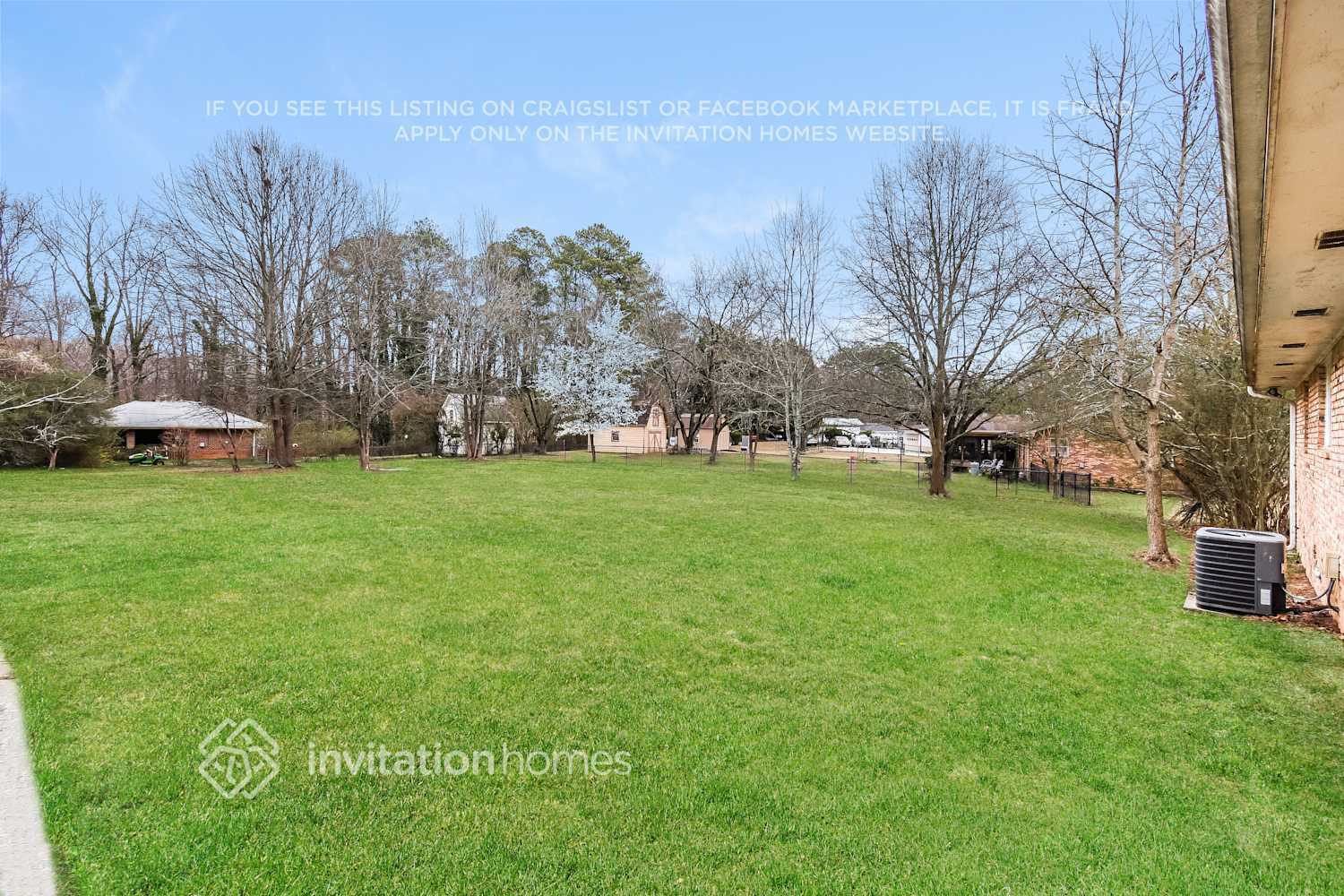Building Photo - 2279 Eastwood Dr SW