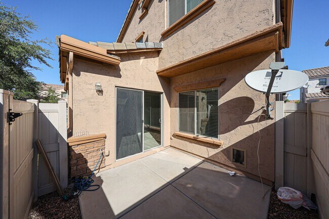 Building Photo - 16039 N 19th Dr
