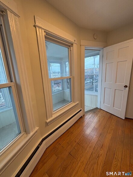 Building Photo - 2395 Main St