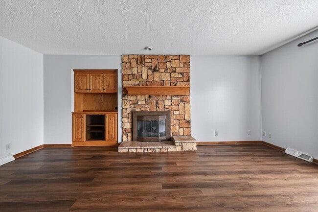 Building Photo - 7932 Harrow Ct