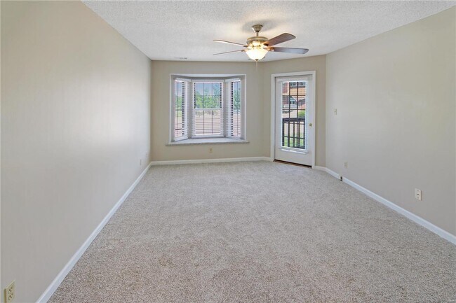 Building Photo - 326 Shirley Ridge Dr