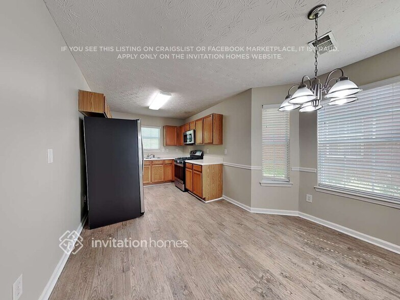 Building Photo - 321 Nunnally Dr