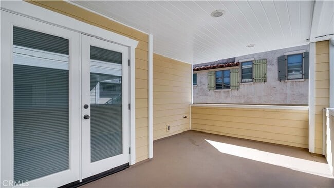 Building Photo - 431 Iris Ave