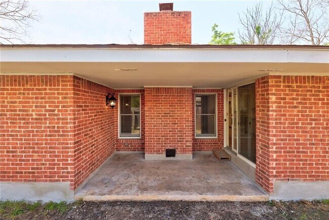 Building Photo - 11603 Gunsmoke Cir