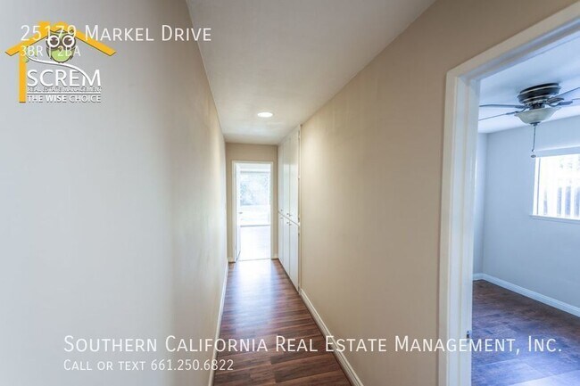 Building Photo - Single Story Three Bedroom Home in Newhall