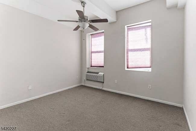 Building Photo - 39 Bruen St