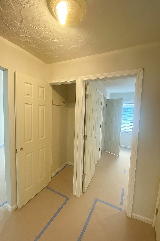 Building Photo - 15917 Corkhill Rd