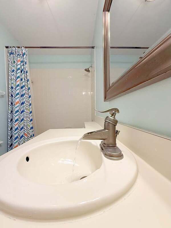 Building Photo - 1118 Hardwood Dr