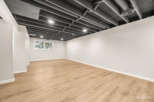 Building Photo - 8N470 Thomas Rd