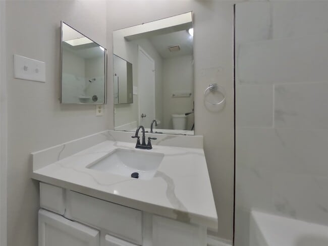 Building Photo - 17226 Modbury Dr