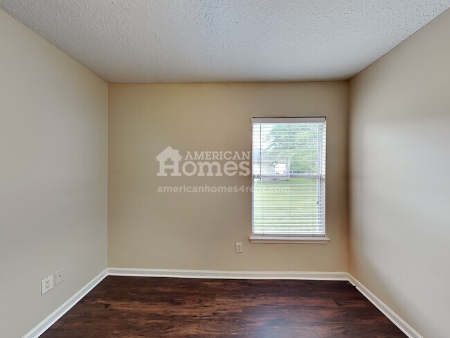 Building Photo - 10909 Acorn Park Court