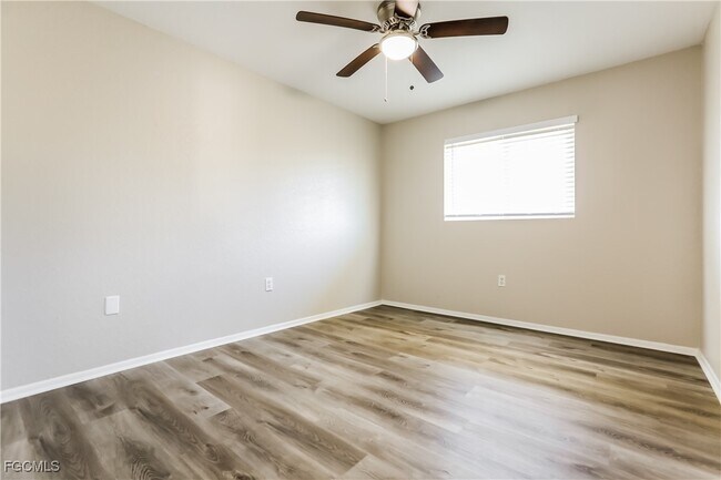 Building Photo - 1058 Riggs St