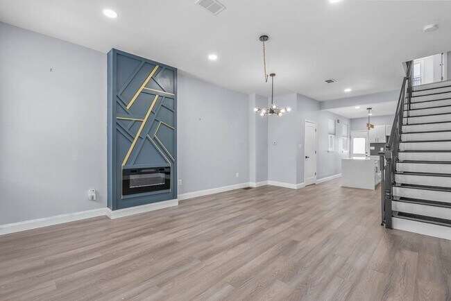 Building Photo - 1521 S 19th St