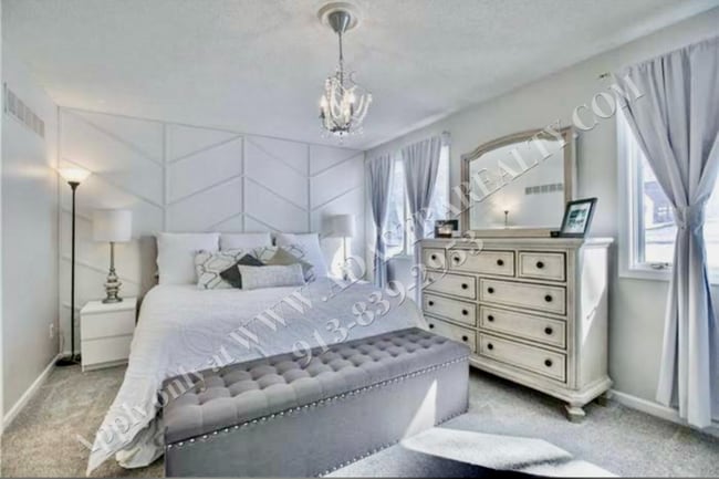 Building Photo - Beautiful UPDATED Ranch in Mission-Availab...