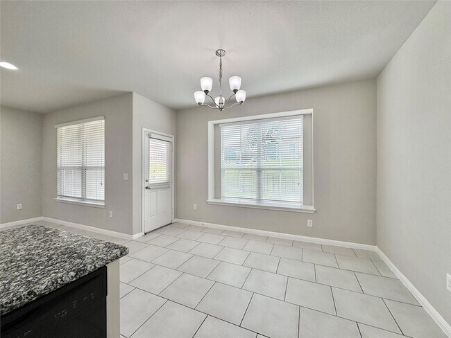 Building Photo - 113 Homily Dr