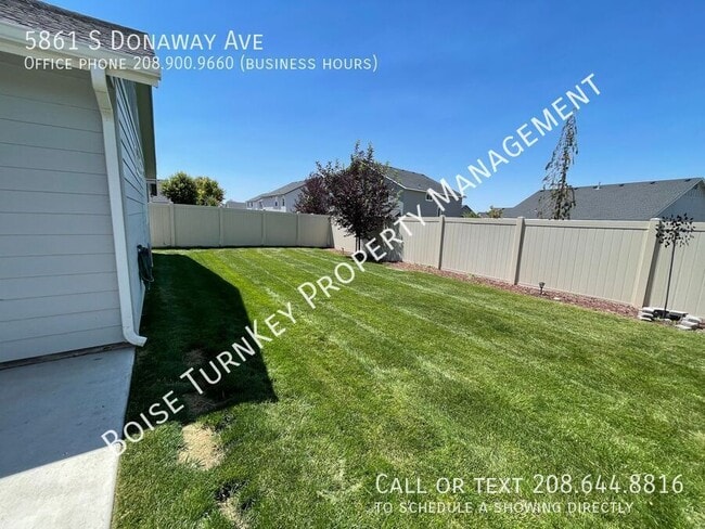 Building Photo - 5861 S Donaway Ave
