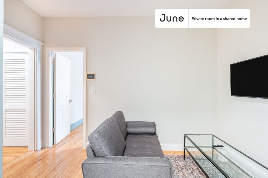 Building Photo - Room in Shared 2 bed/1 bath home