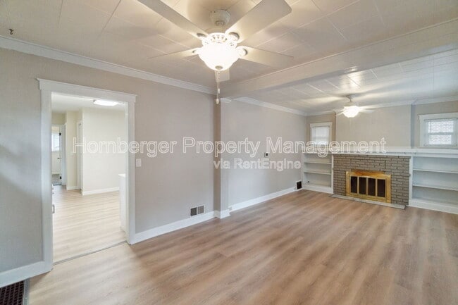 Building Photo - 208 W 23rd Ave