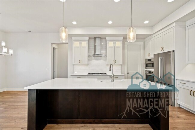 Building Photo - 10399 W Bell Fountain Dr