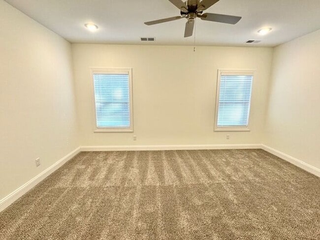 Building Photo - Move In Special! Brand New 4-bdroom 2.5 bath home in Olive Branch- Five Minutes from Methodist Ho...