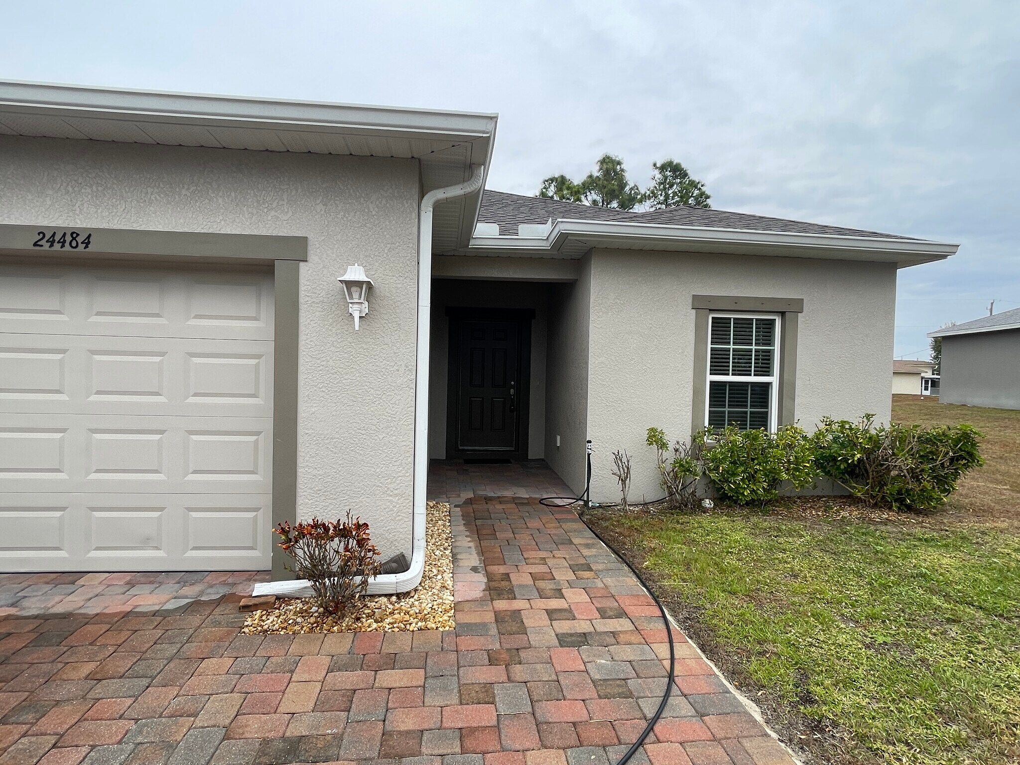 Building Photo - 24484 Zephyr Ct