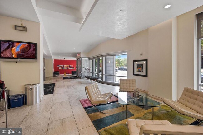 Building Photo - 4101 Albemarle St NW