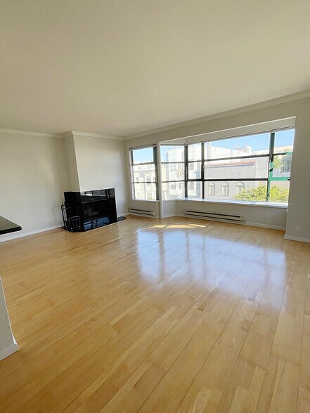 Building Photo - 1425 Vallejo St