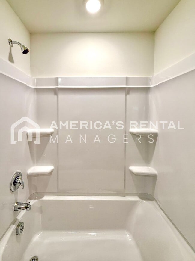 Building Photo - Spacious Single-Story Living in Vance, AL! View with 48 Hours Notice! REDUCED PRICE!