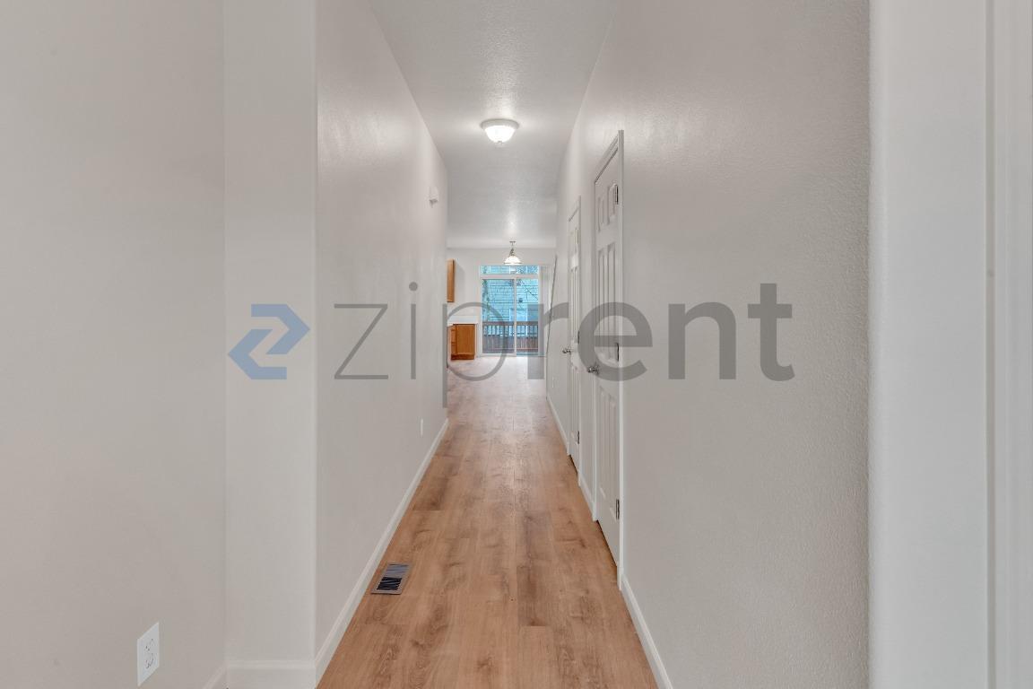 Building Photo - 7175 SW Millennium Terrace