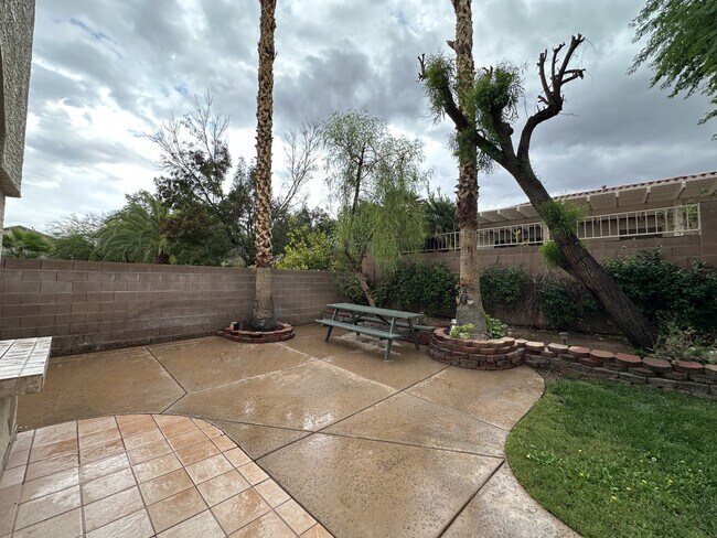Building Photo - 2596 Mizzoni Cir