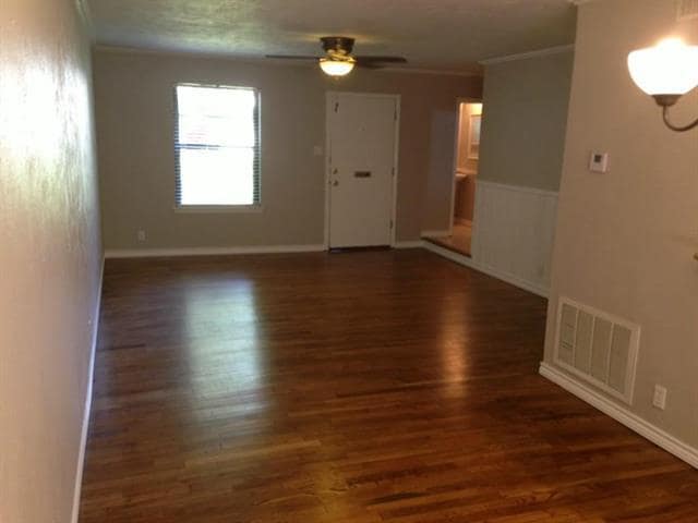 Building Photo - 5004 N Hall St